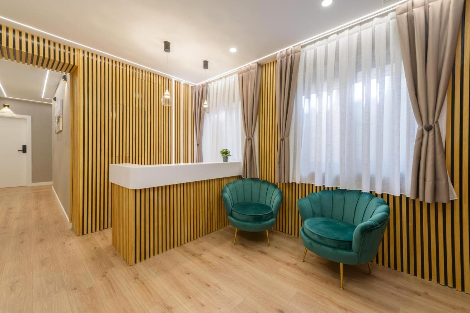 Hostal Sun Gate Мадрид Екстериор снимка